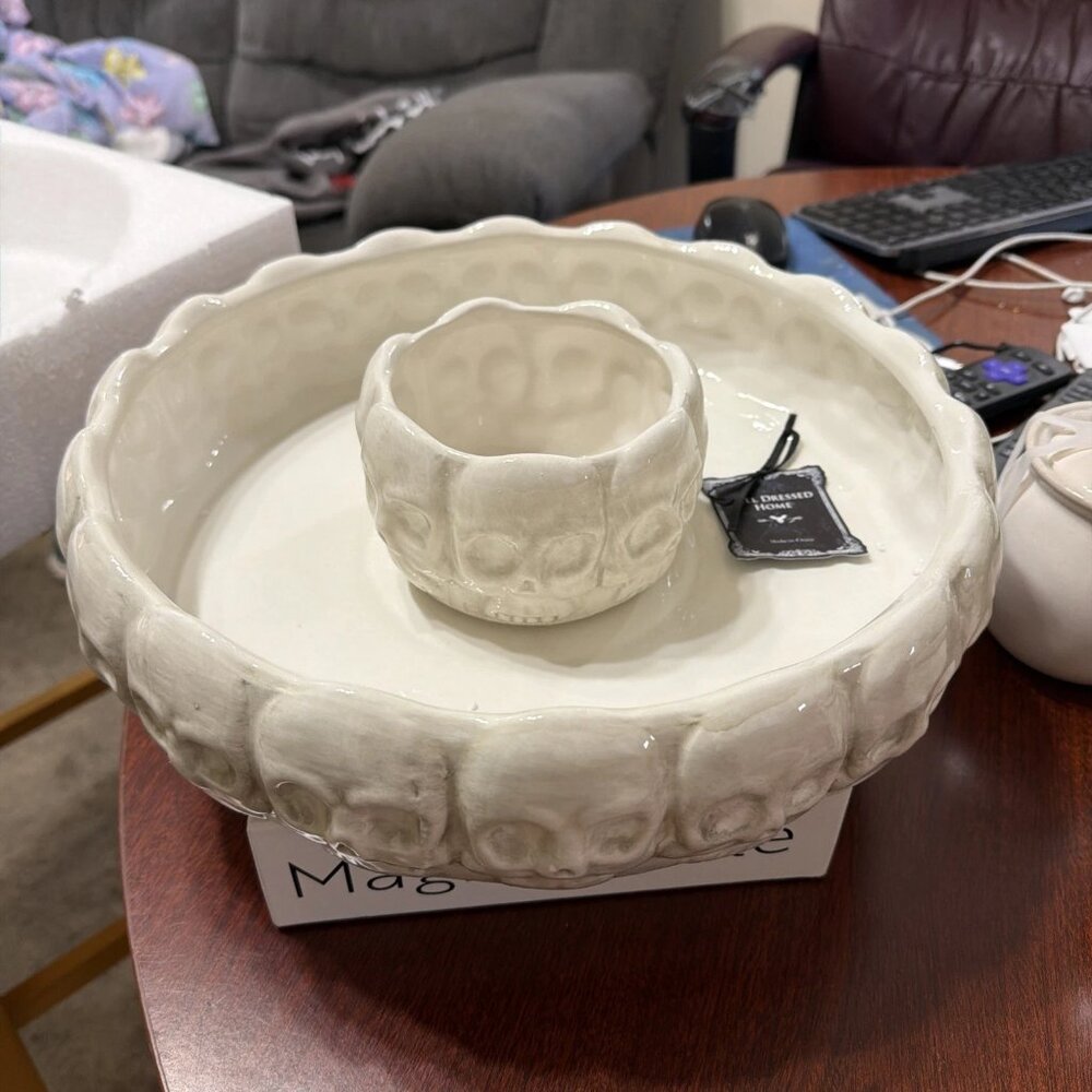 UPDATED - Arlington Designs 13x2.5 Skull Chip And Dip Plate - NIB ๐โ ๏ธ๐โ ๏ธ - Picture 5 of 8